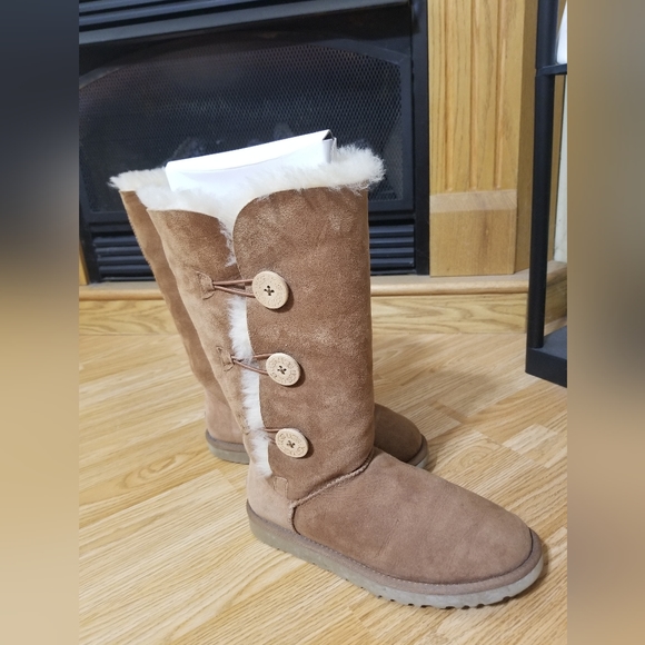 UGG LIKE NEW CONDITION EUC BOOTS FUR LINED SIZE 9 WOMEN'S - Picture 7 of 9